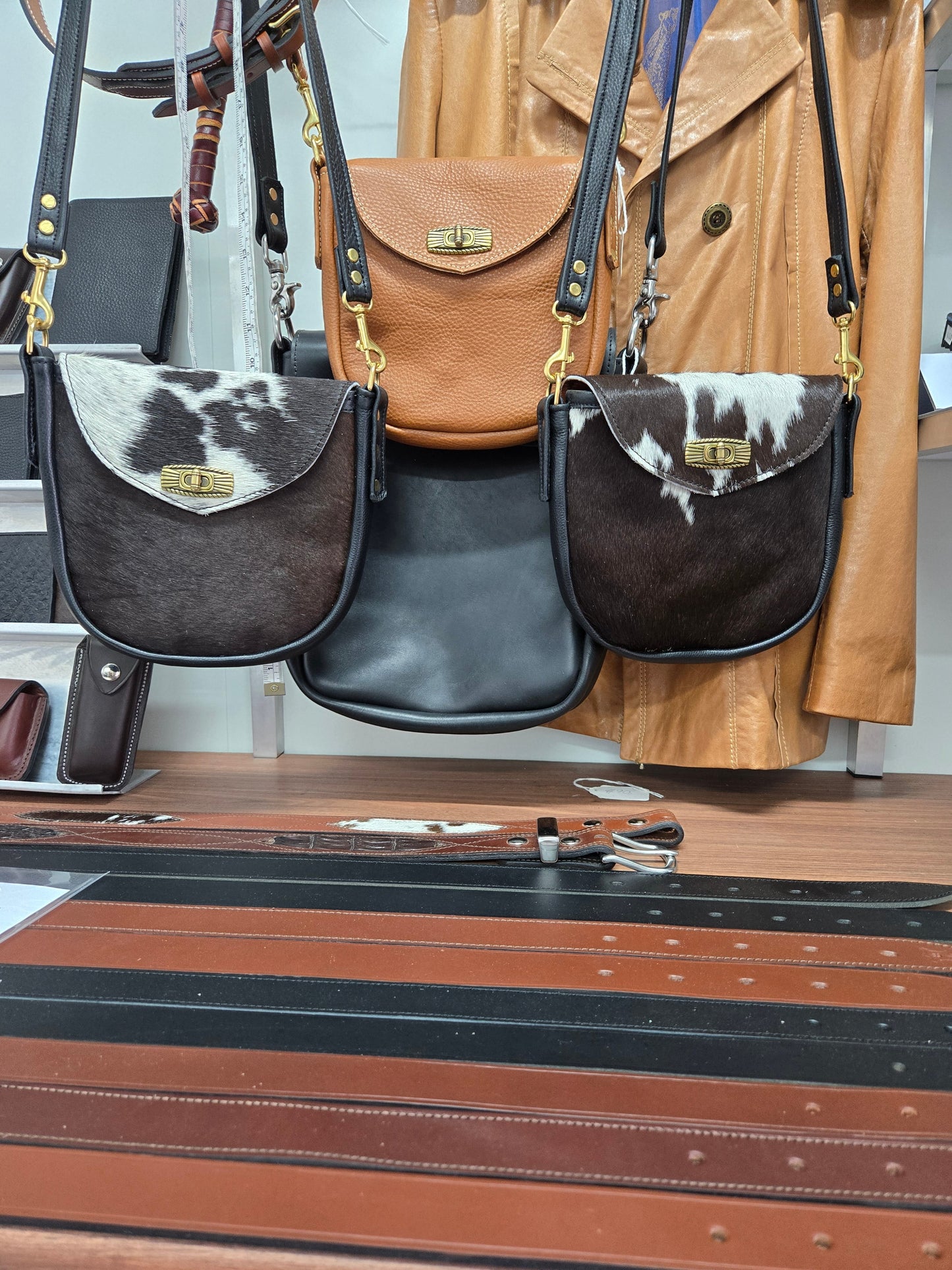 HANDBAG Leather made from finest NAPPA leather (Black)