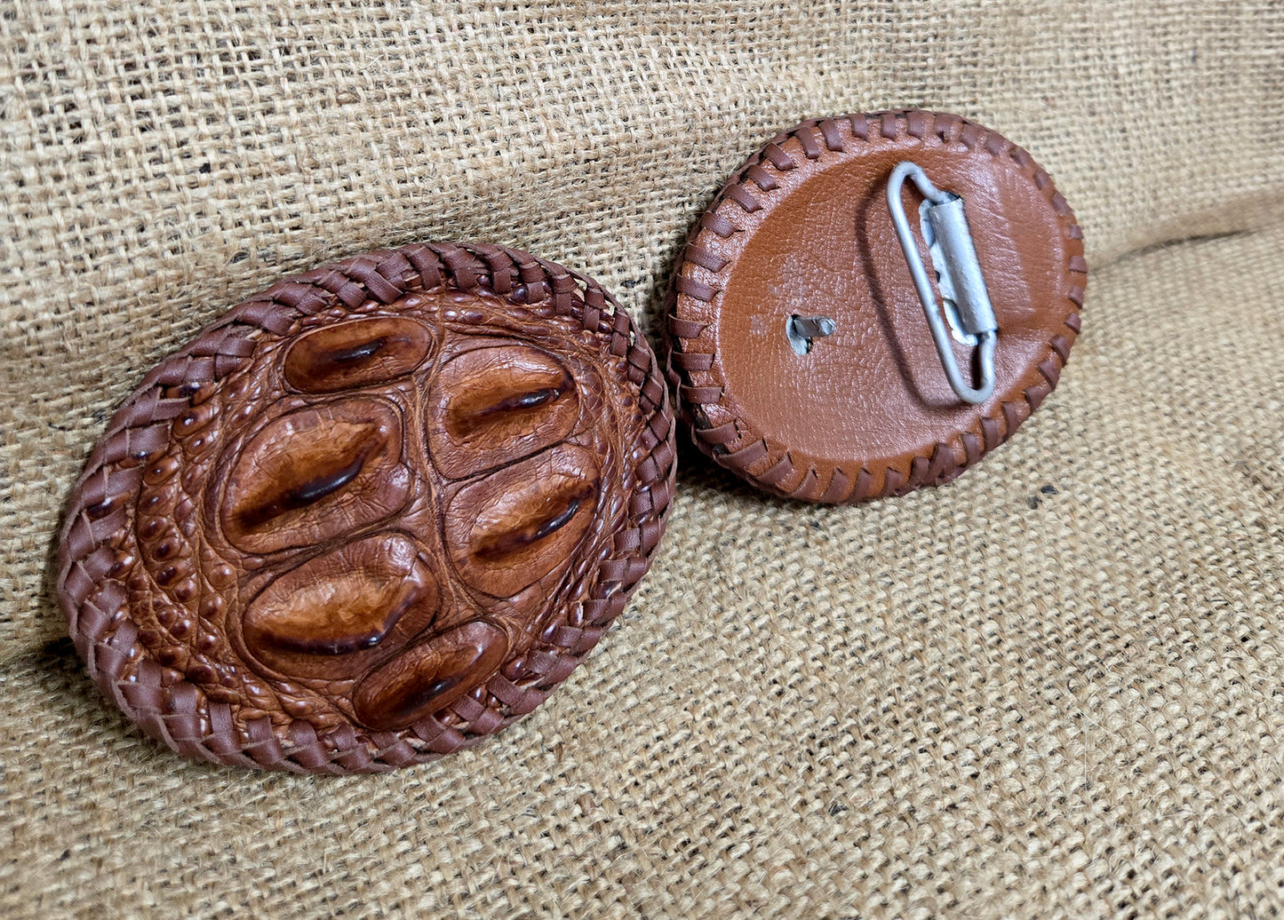 CROCODILE BELT BUCKLE