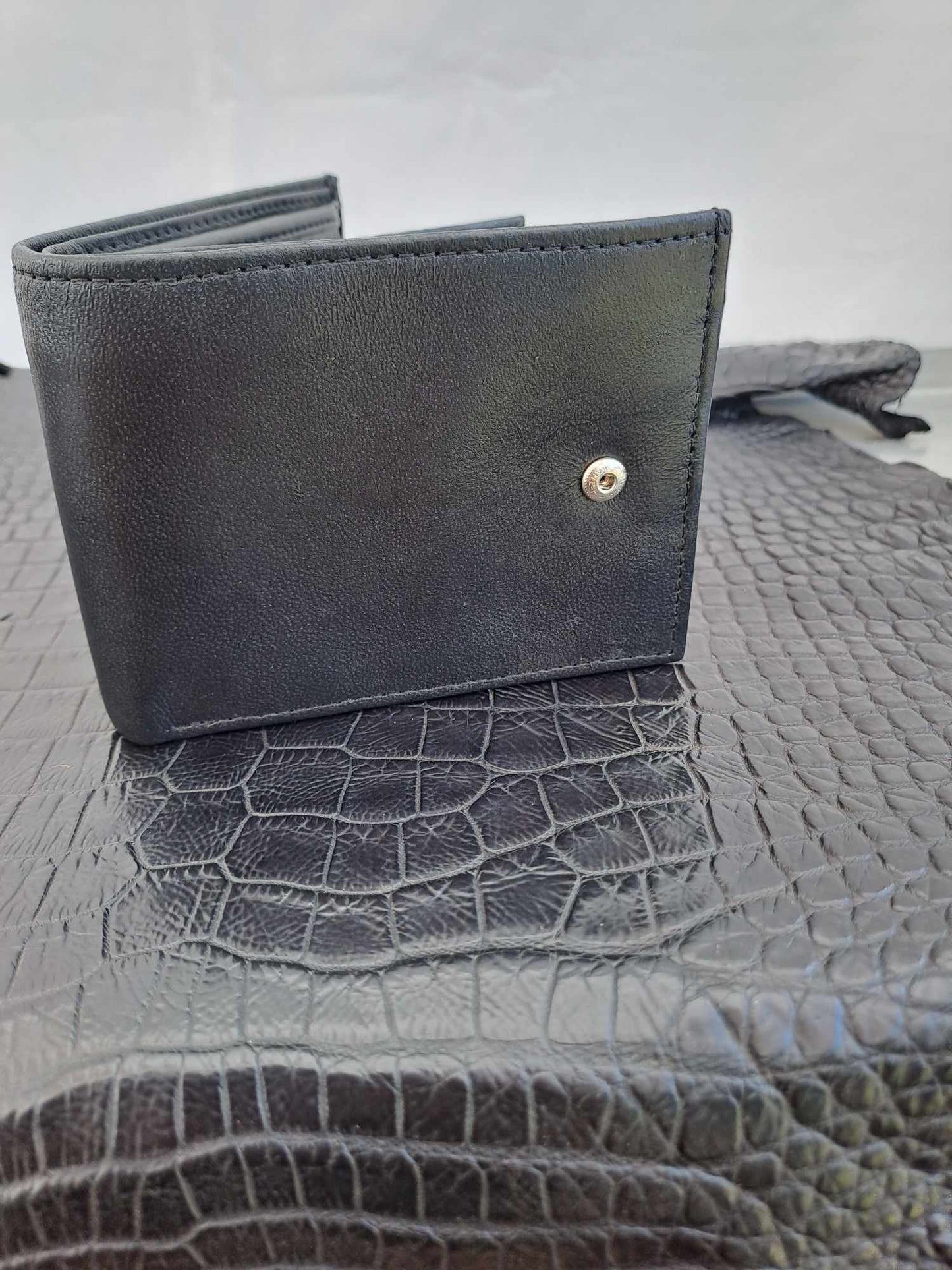 MENS LEATHER WALLET