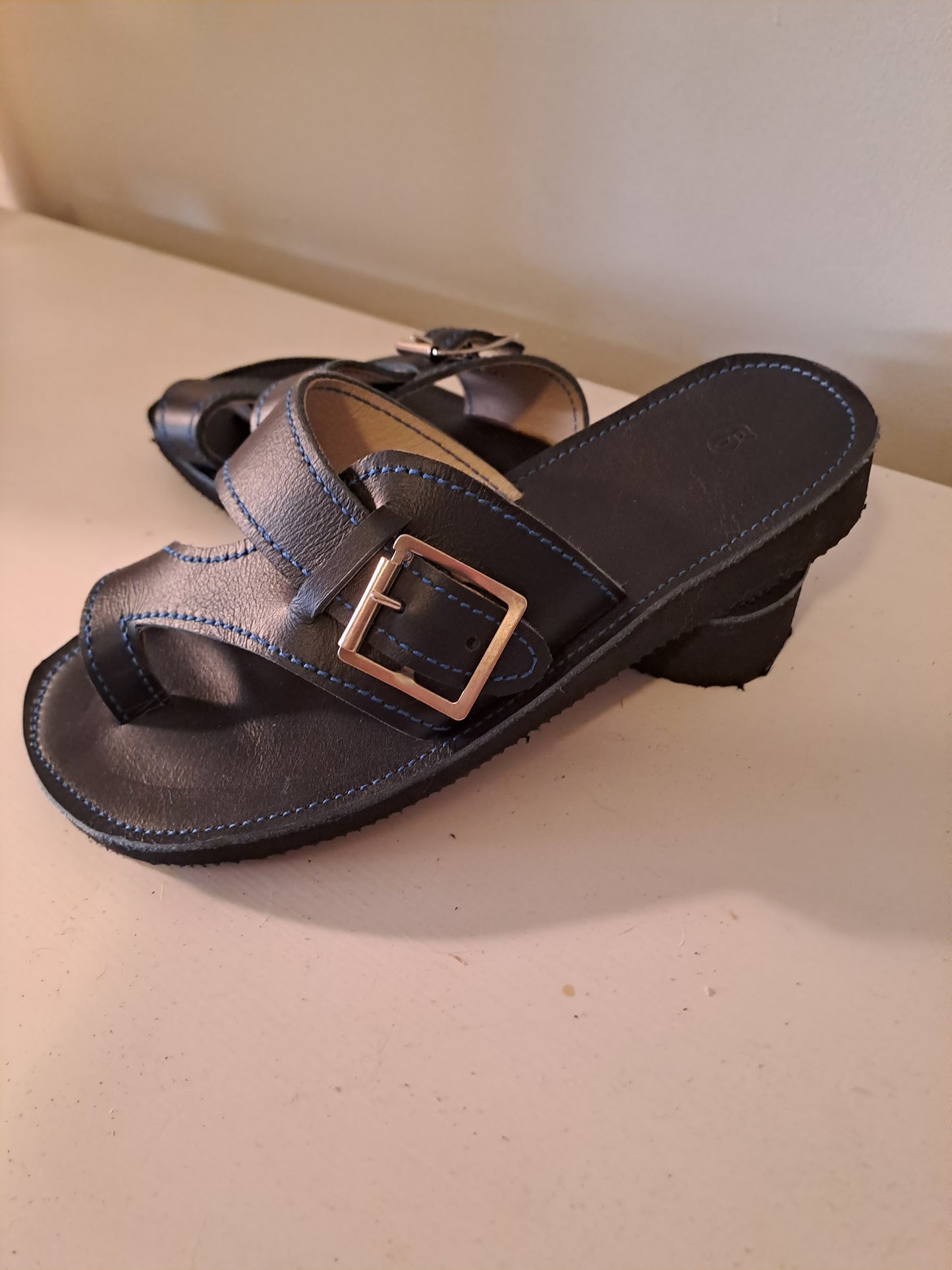 WOMENS Leather Toe Sandals